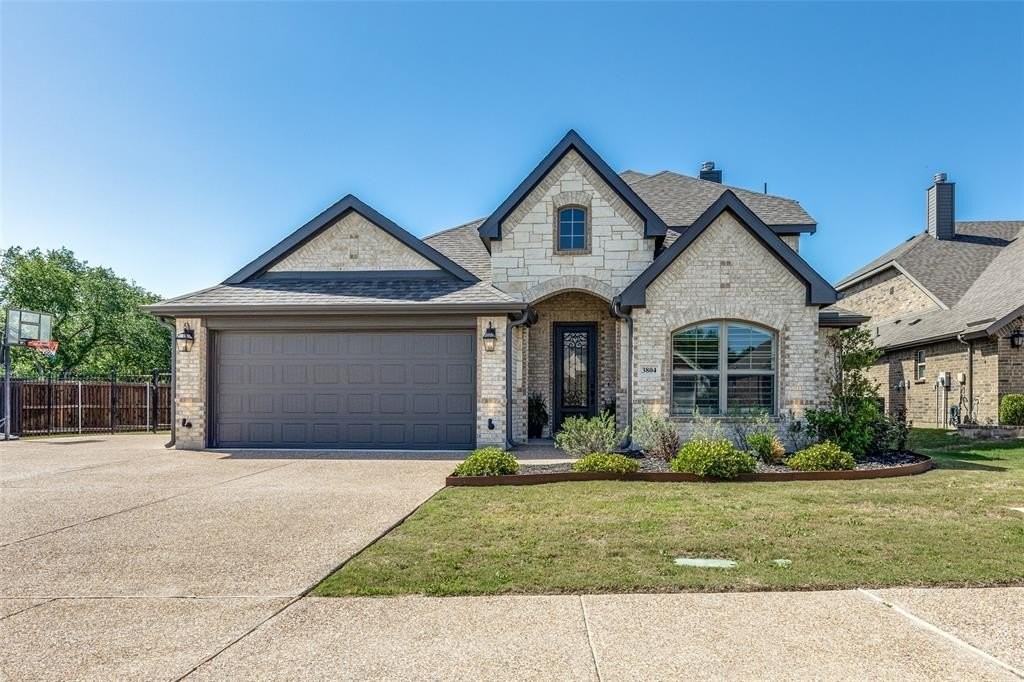 3804 Pine Valley Ln - Photo 2 of 39