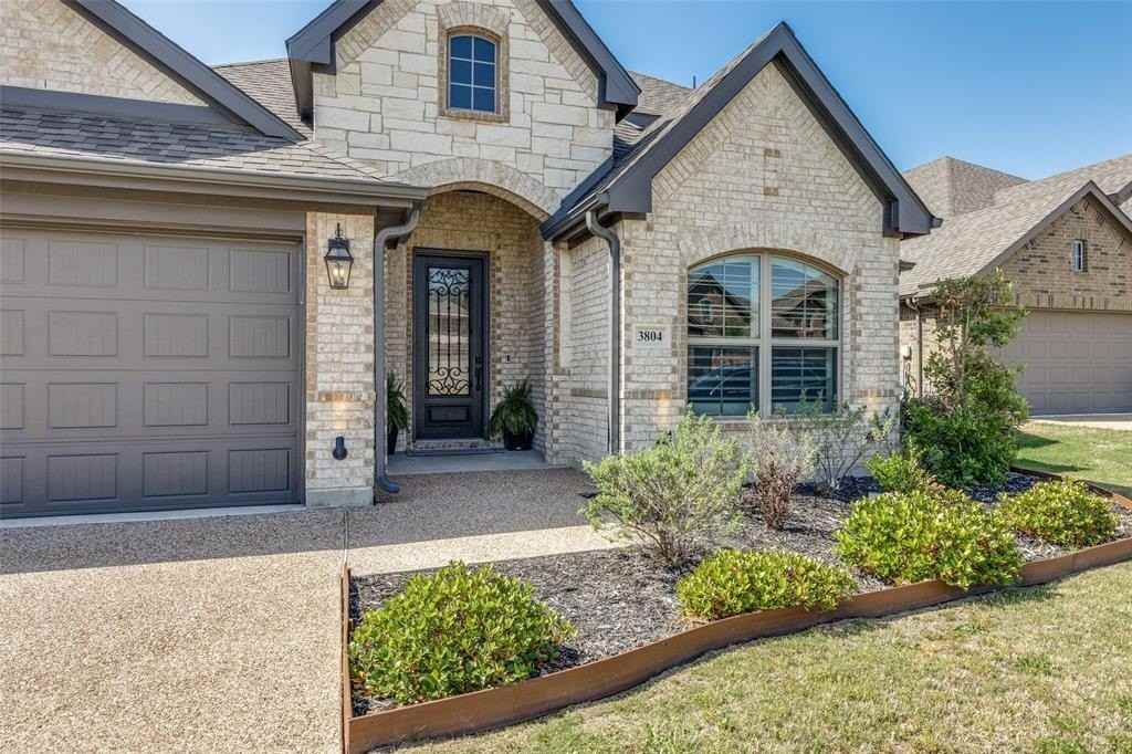 3804 Pine Valley Ln - Photo 4 of 39