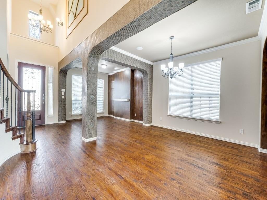 7778 Amberdale Ln - Photo 2 of 15