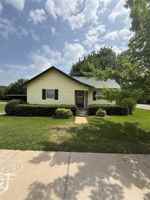 featured image of 223 W Jefferson St