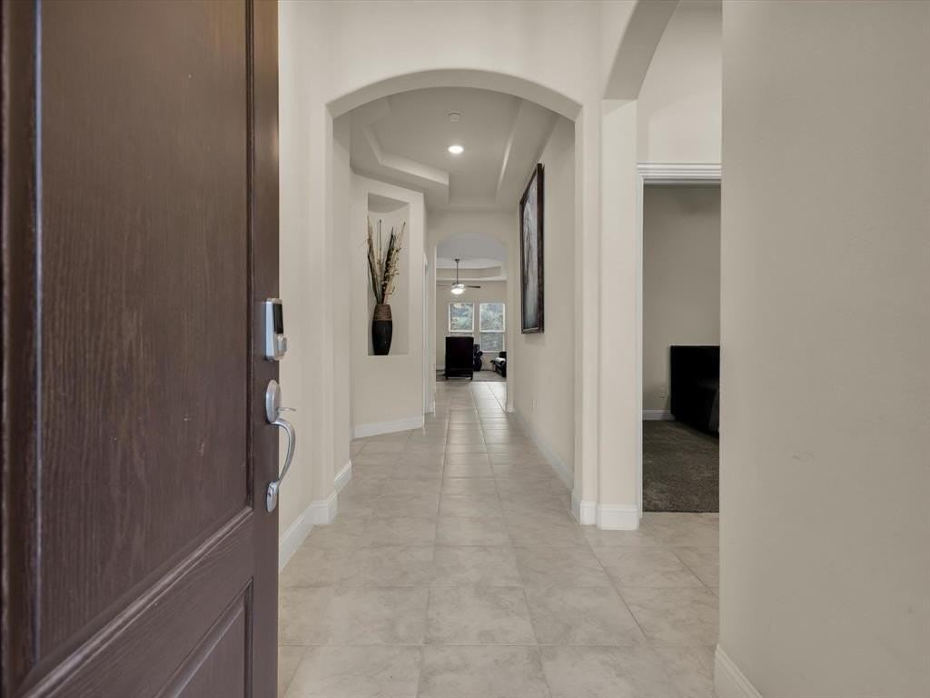 16016 Royston St - Photo 4 of 34