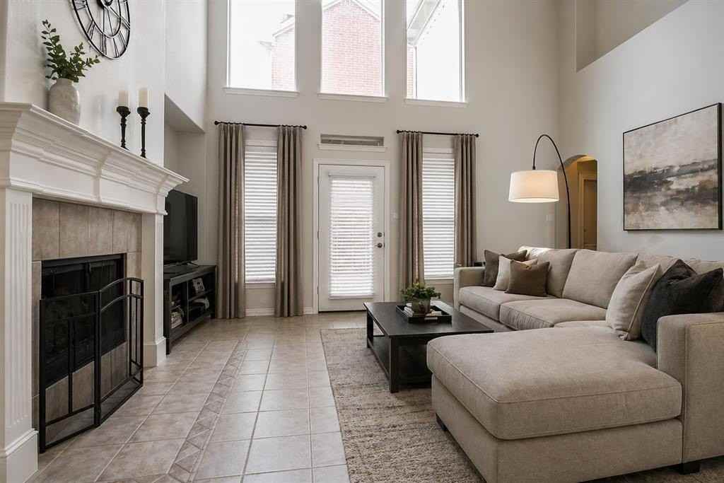 4624 Duval Dr - Photo 6 of 20