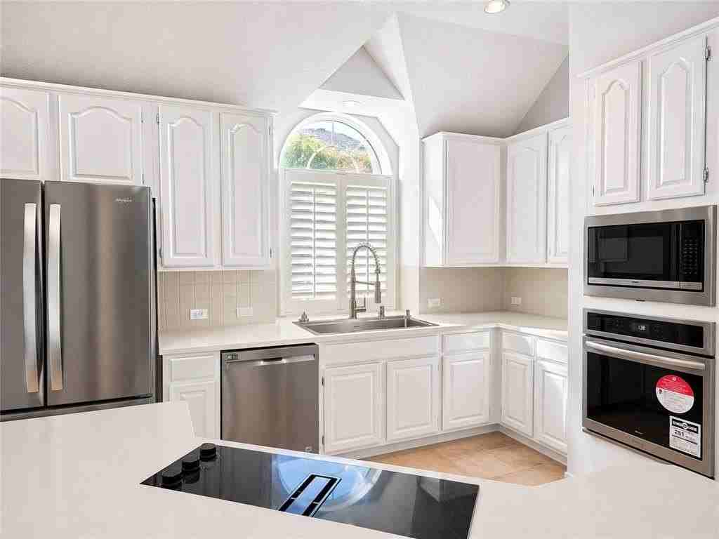 4304 Echomont Ln - Photo 3 of 7