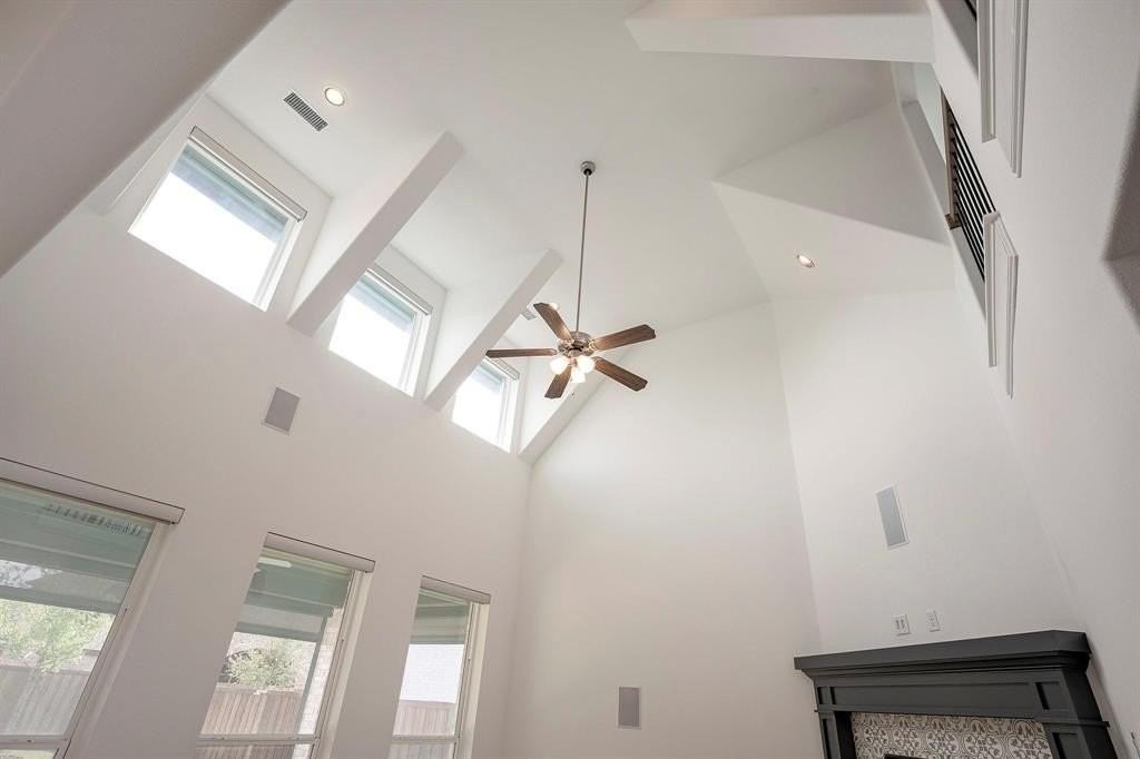 2351 Waterford Way - Photo 5 of 27