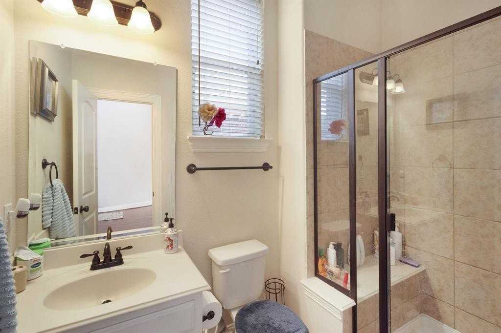 2573 Hannah Cir - Photo 4 of 30