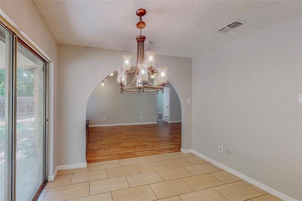 2307 Dartmouth Dr - Photo 5 of 21