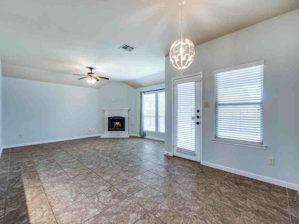 10305 Hidden Haven Dr - Photo 4 of 25
