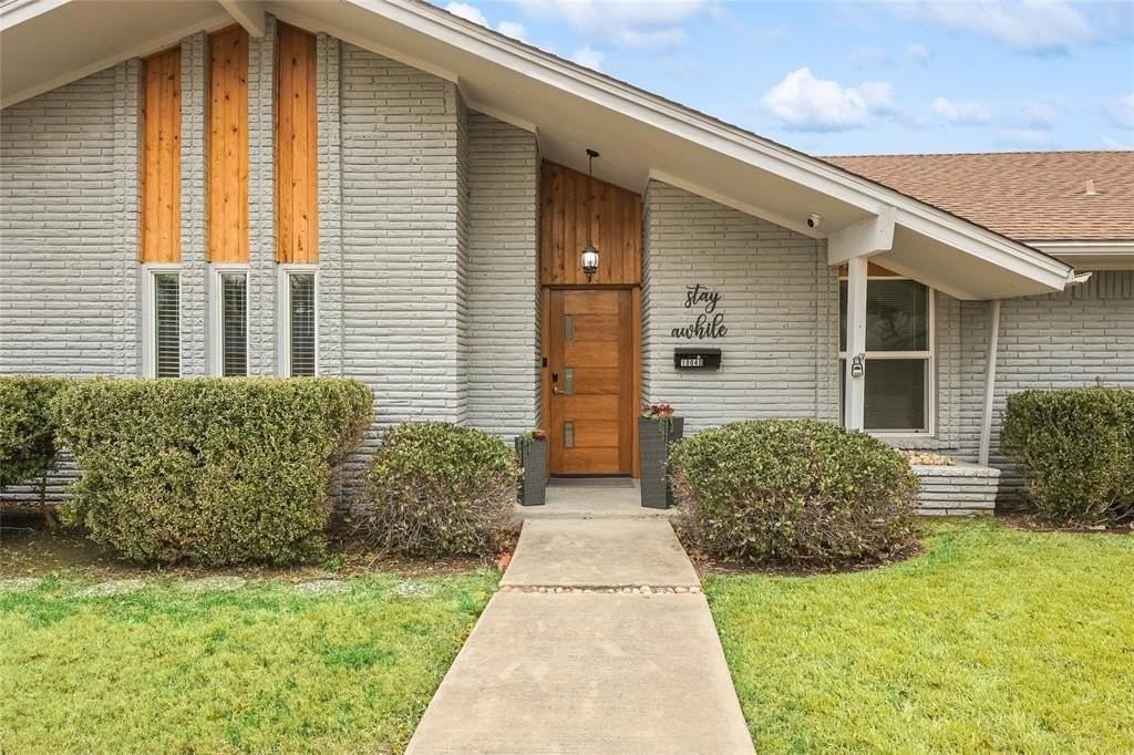 10040 Spokane Cir - Photo 3 of 34