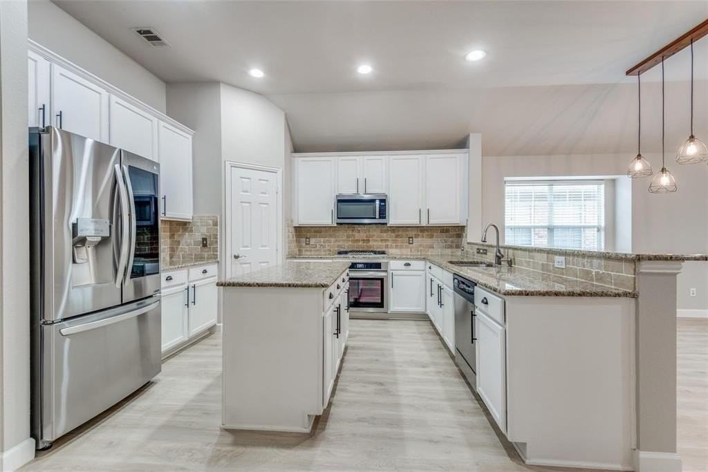 1471 Tree Top Dr - Photo 5 of 12