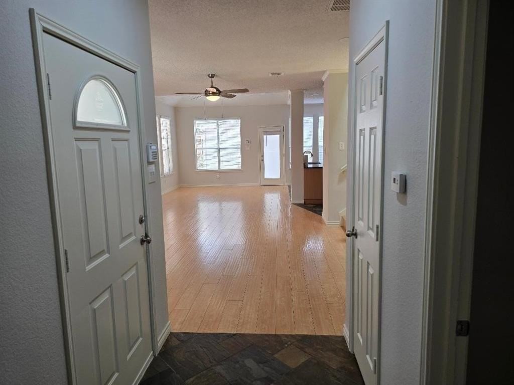 6011 Longley Ct - Photo 3 of 23