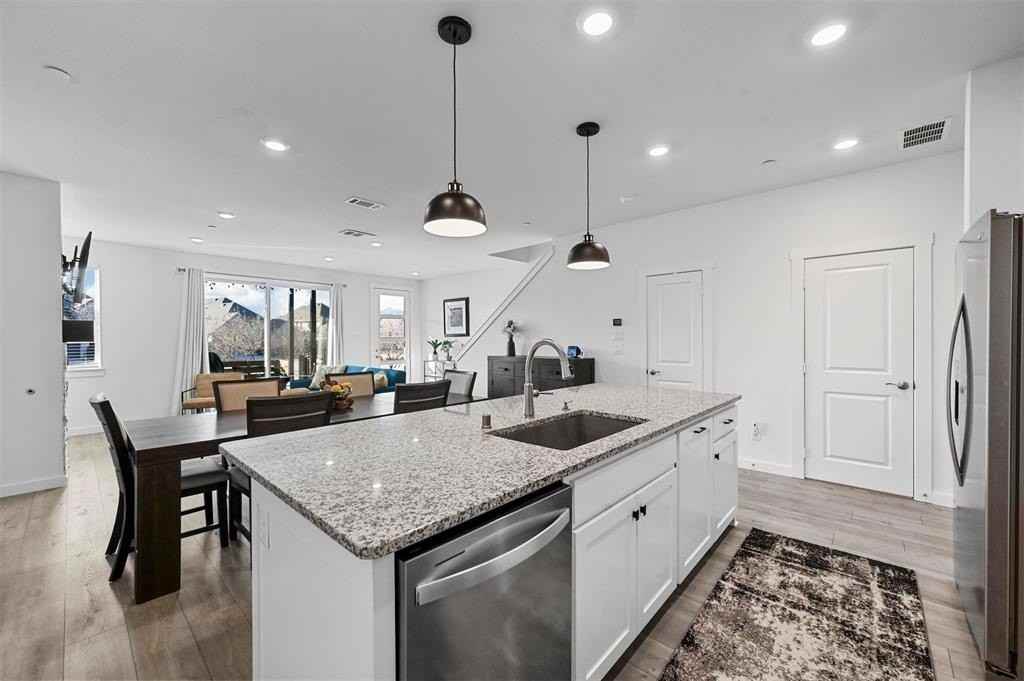 751 Mountain Laurel Dr - Photo 5 of 35