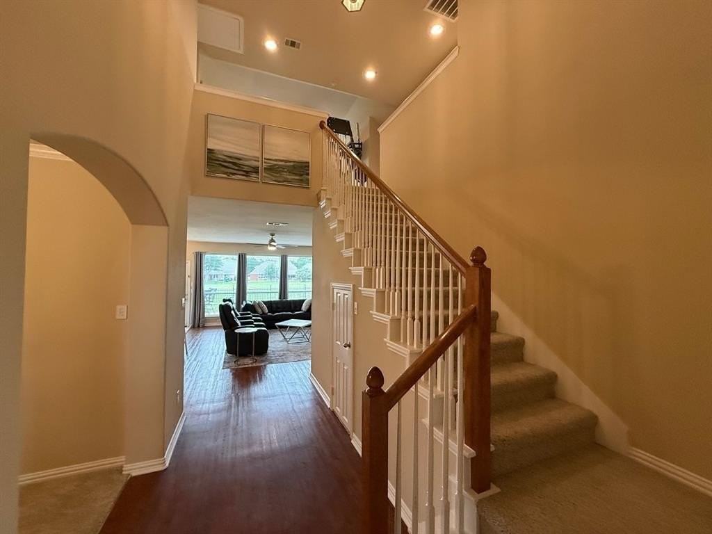 1420 Somerset Dr - Photo 3 of 27