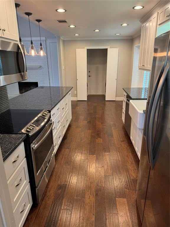 308 Aspenway Dr - Photo 4 of 11