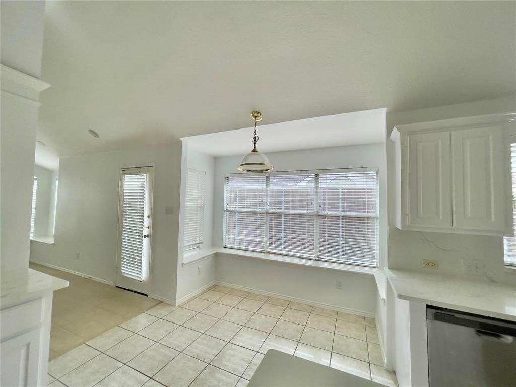 11002 Tree Shadow Ln - Photo 7 of 35