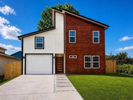 featured image of 2224 Hercules Dr
