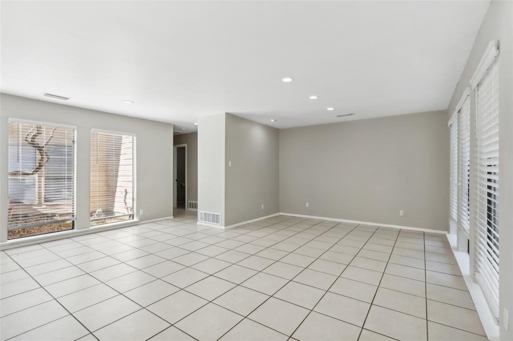17015 Graystone Dr - Photo 7 of 19