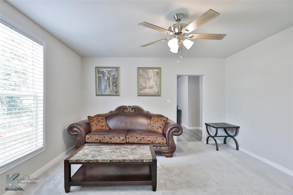 1710 Jameson St - Photo 6 of 35