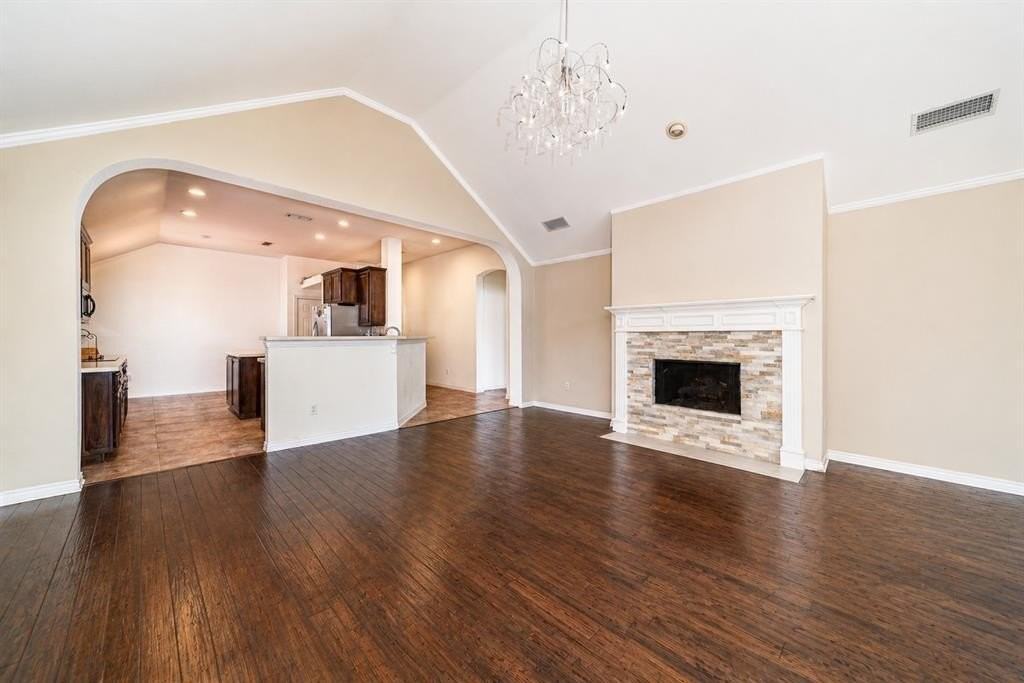 5527 Park Ridge Dr - Photo 3 of 17