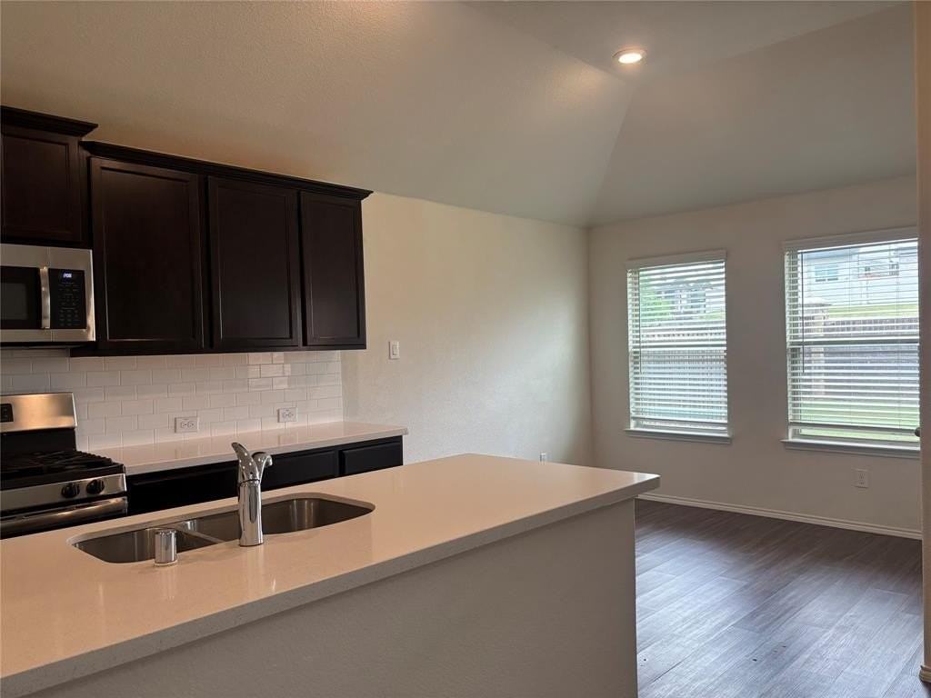2065 Alamandine Ave - Photo 2 of 22