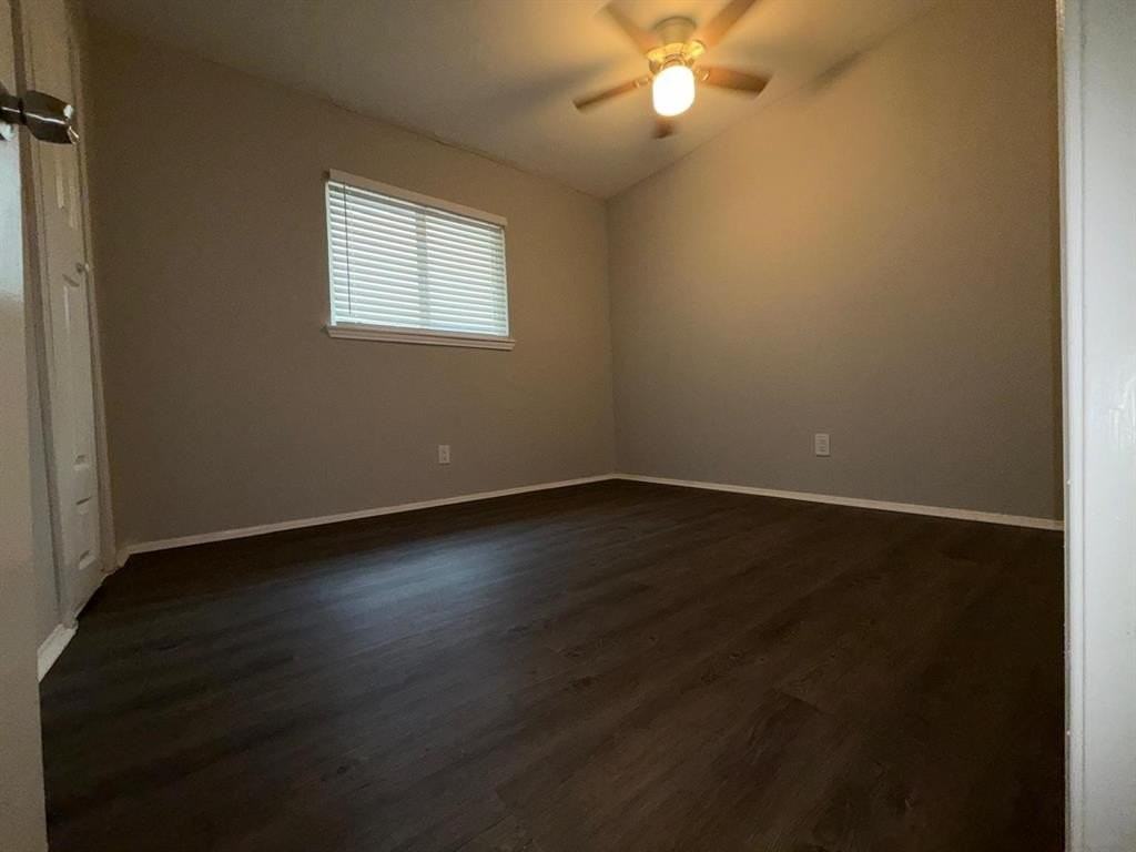 5073 Avery Ln - Photo 3 of 16