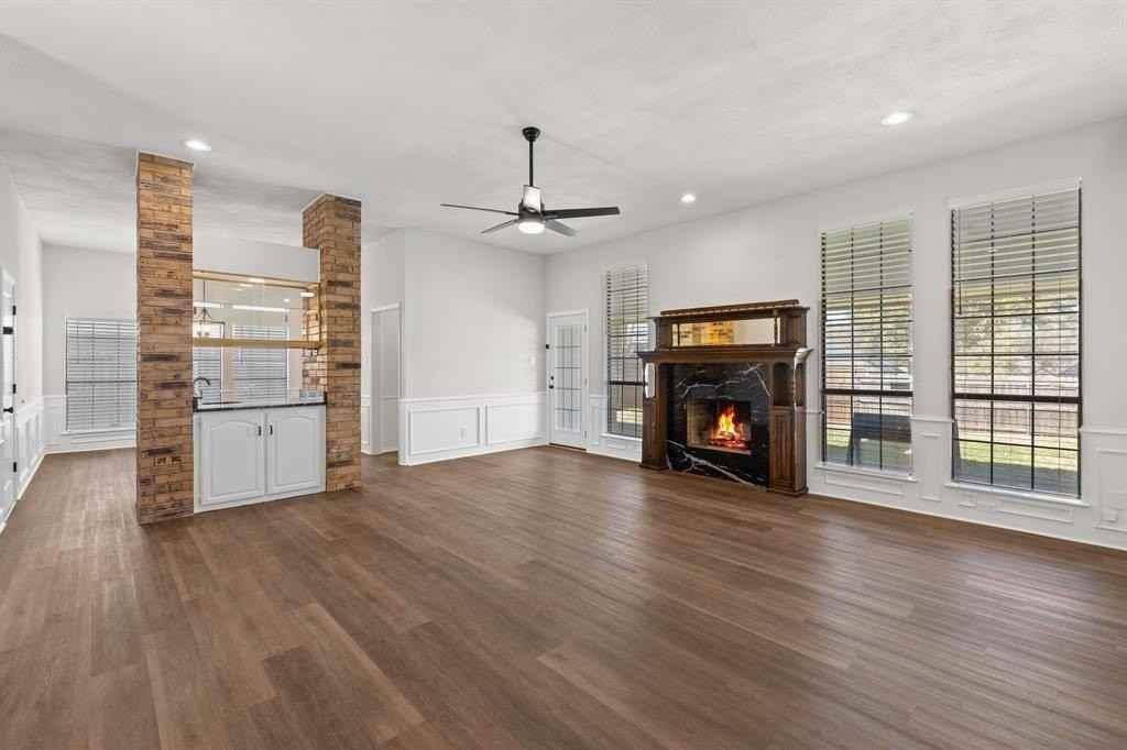 3024 Sweet Briar St - Photo 6 of 32