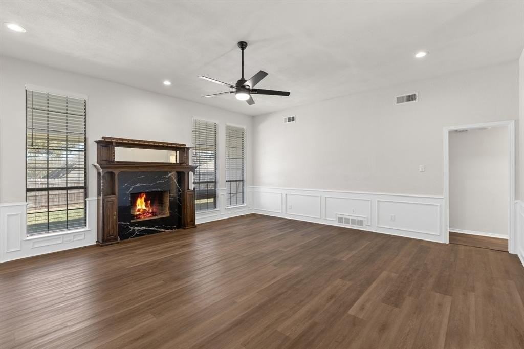 3024 Sweet Briar St - Photo 7 of 32