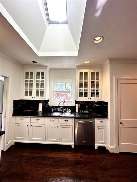 5522 Mercedes Ave - Photo 6 of 19