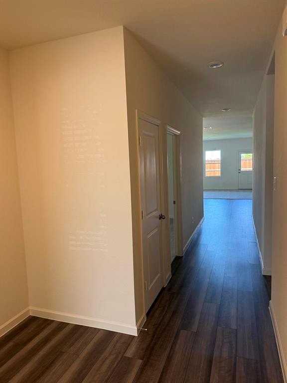 1238 Herring Dr - Photo 7 of 9