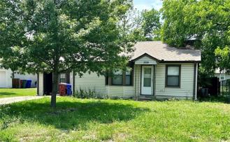 309 S Bell St - Photo 1 of 1