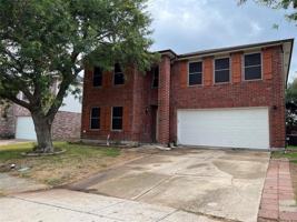 featured image of 2216 Chestnut Dr