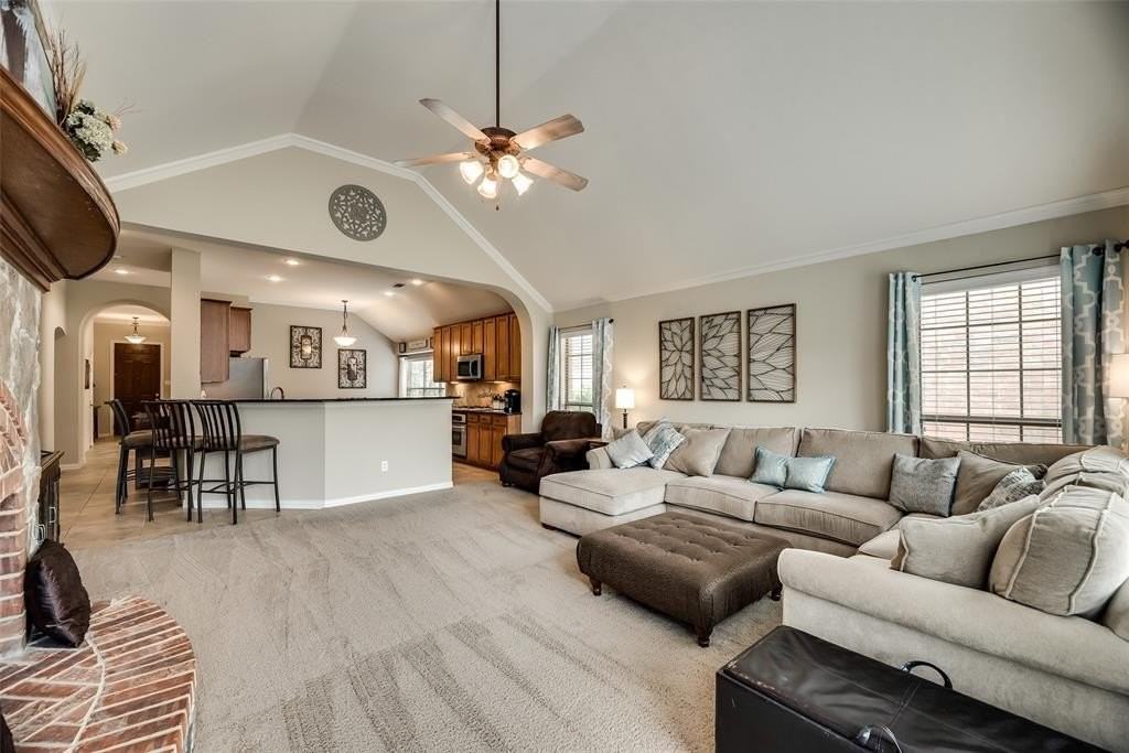 7044 Bethlehem Dr - Photo 4 of 13