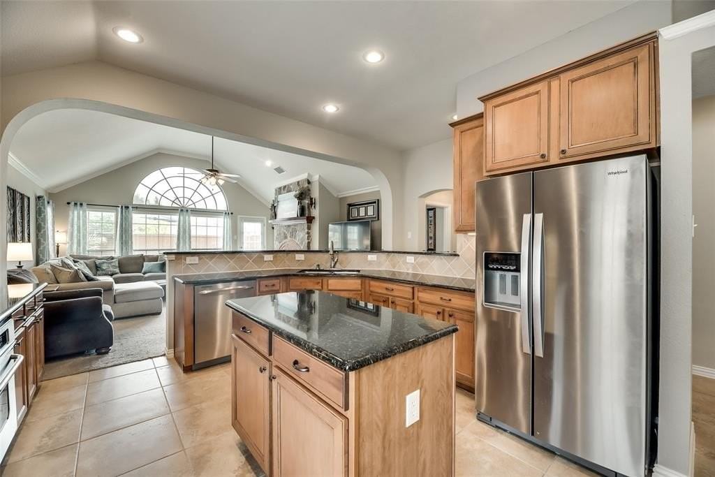 7044 Bethlehem Dr - Photo 6 of 13
