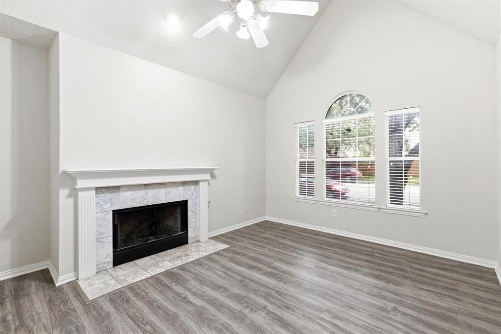 306 Santa Fe Trl - Photo 2 of 30