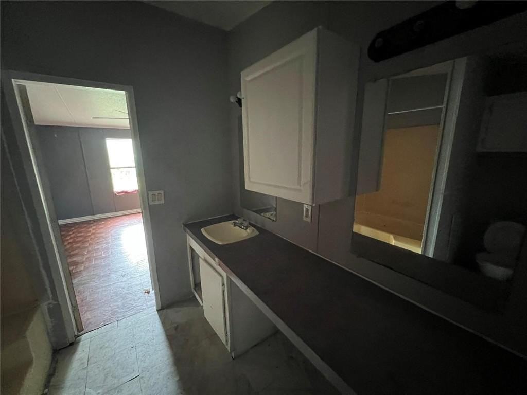 210 County Road 1015 - Photo 3 of 9