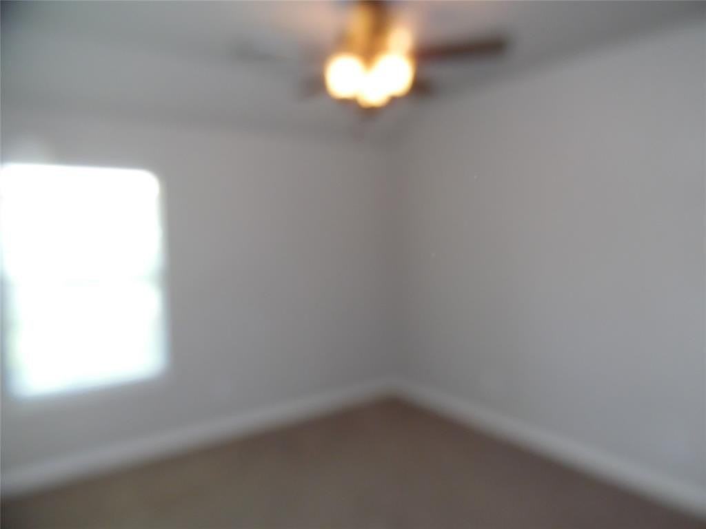 8572 Davis Dr - Photo 7 of 39