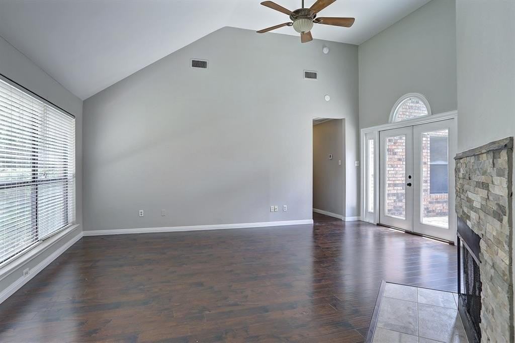 3852 Beaumont Ln - Photo 6 of 25