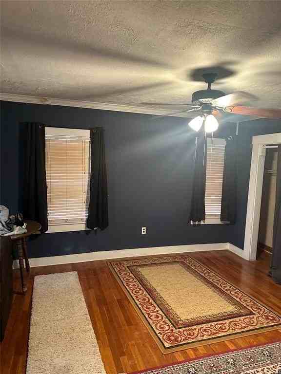 1732 Avenue J - Photo 7 of 16