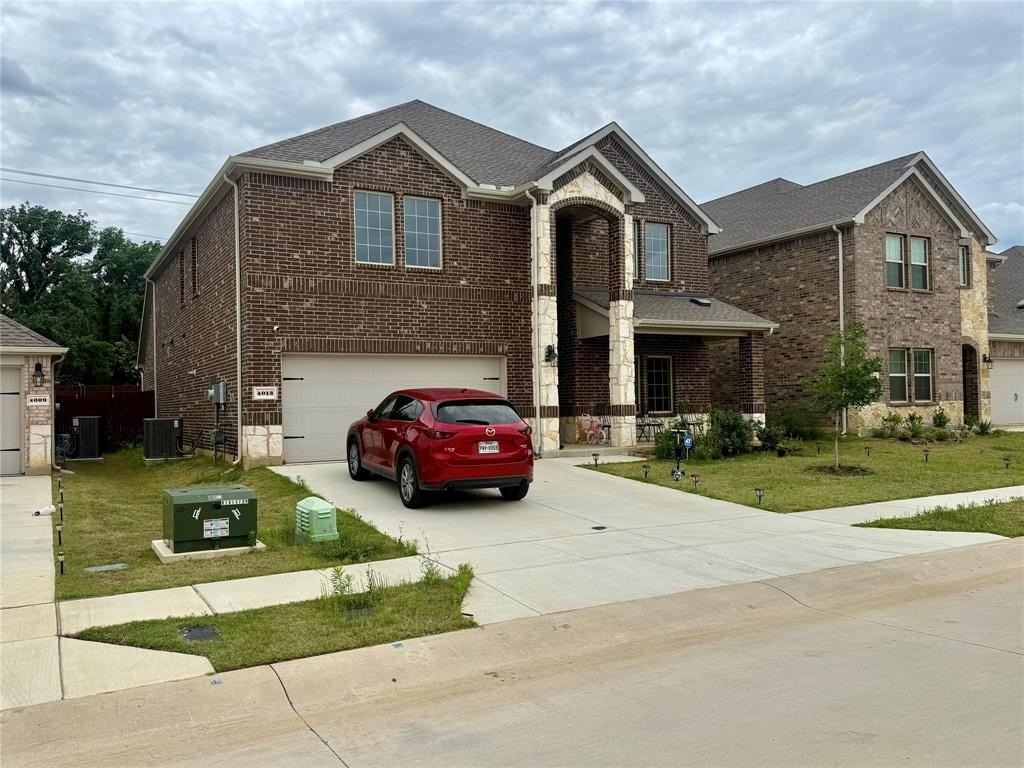 4013 Silver Chute Ave - Photo 2 of 23