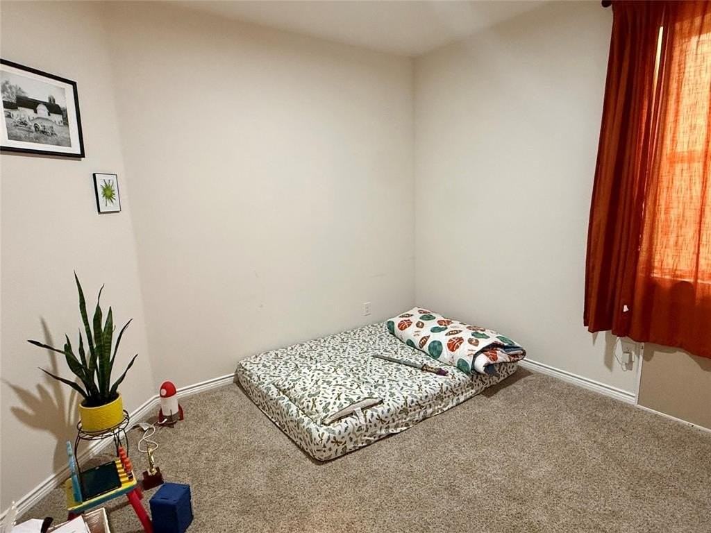 4013 Silver Chute Ave - Photo 6 of 23