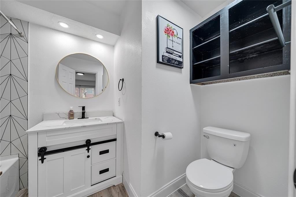 6738 Eastridge Dr #101 - Photo 7 of 23