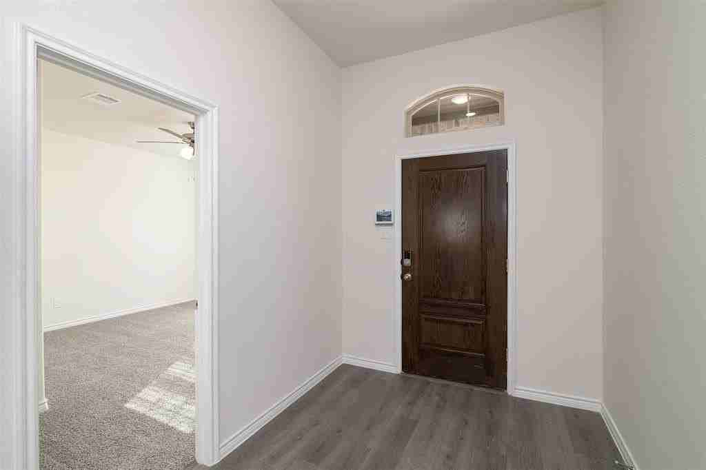 229 Tate Ln - Photo 6 of 37