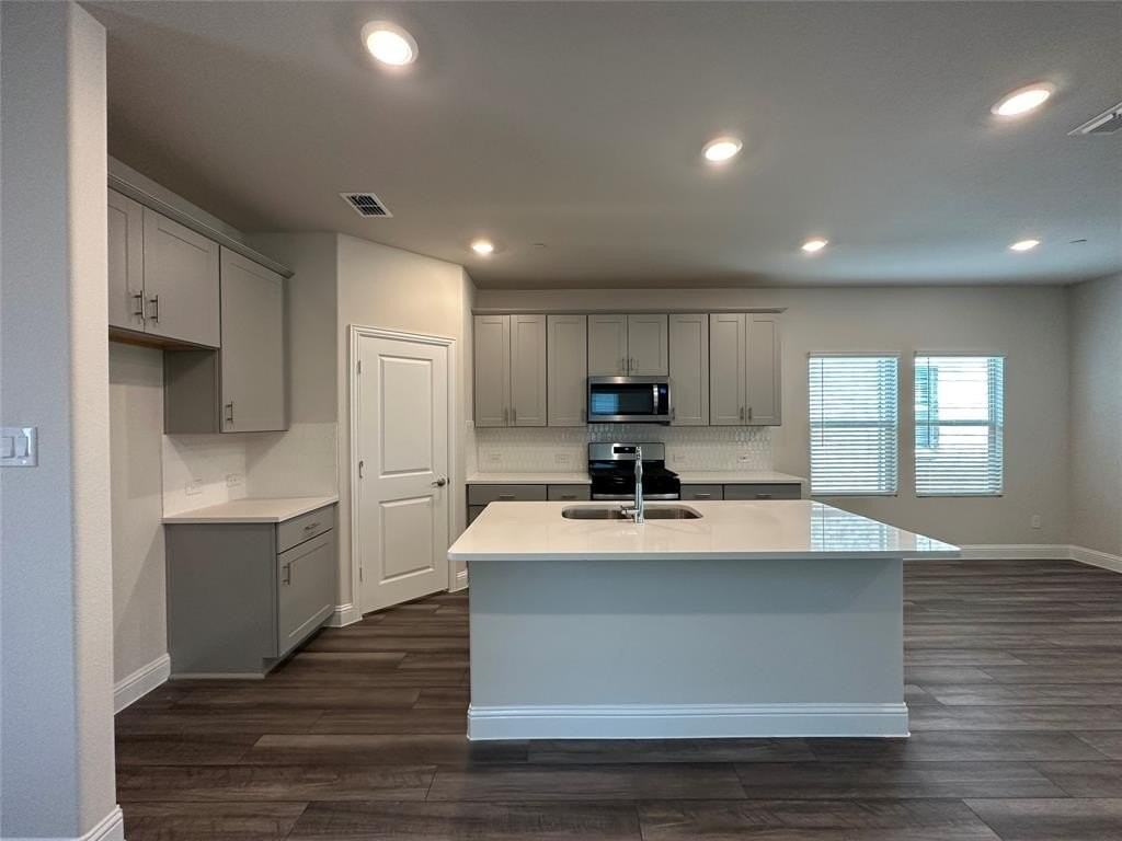 123 Monarch Way - Photo 7 of 34