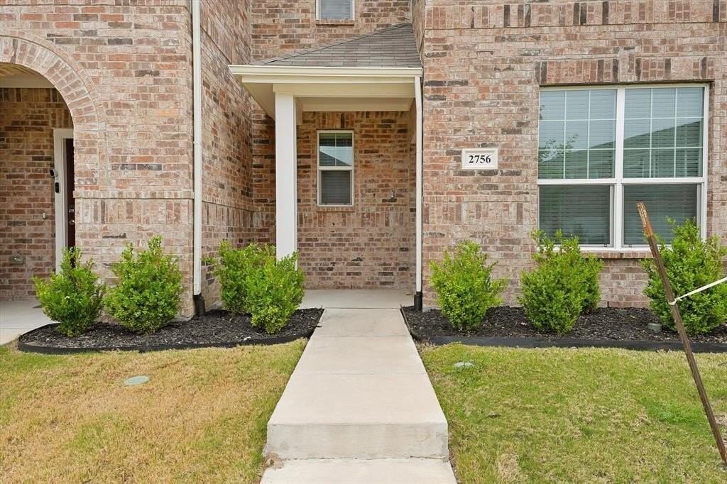 2756 Baneberry Ln - Photo 4 of 24