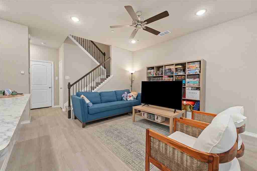 2756 Baneberry Ln - Photo 7 of 24