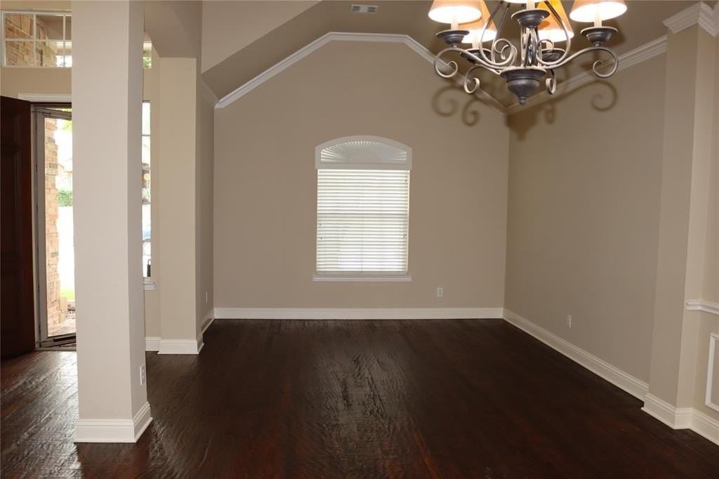 6899 Branch Trl - Photo 4 of 22