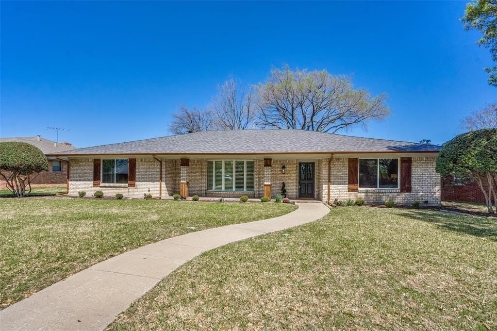 1621 Westlake Dr - Photo 2 of 26