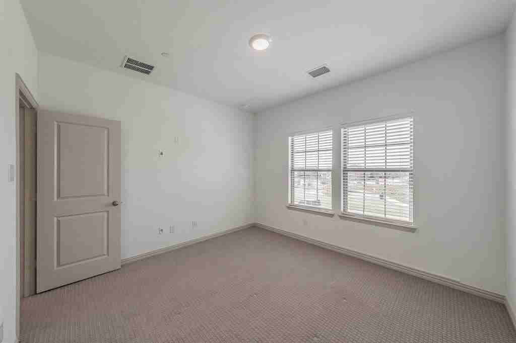 8584 Dynasty Ln - Photo 6 of 35