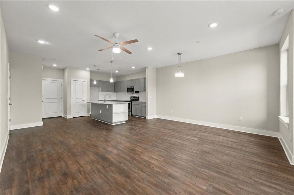 3413 Aaron Pl - Photo 2 of 20