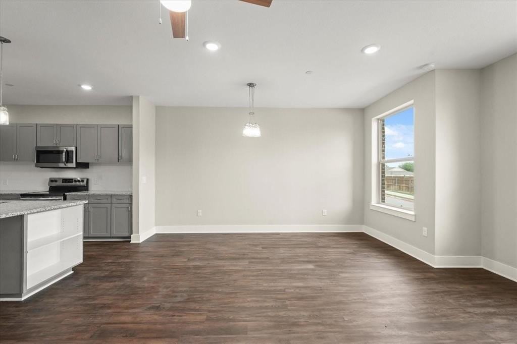 3413 Aaron Pl - Photo 3 of 20