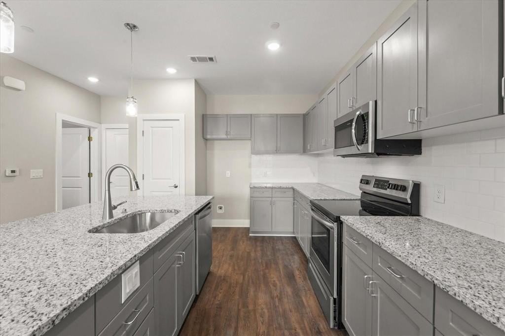 3413 Aaron Pl - Photo 6 of 20